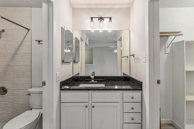 1900 Bay Area Boulevard 121, Houston, TX 77058