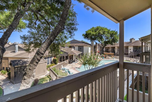 1900 Bay Area Boulevard 121, Houston, TX 77058