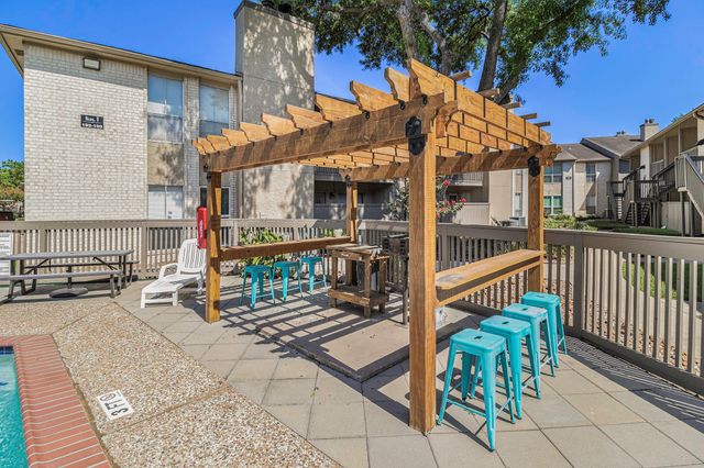 1900 Bay Area Boulevard 121, Houston, TX 77058