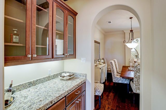 1914 Mystic Arbor Lane, Houston, TX 77077