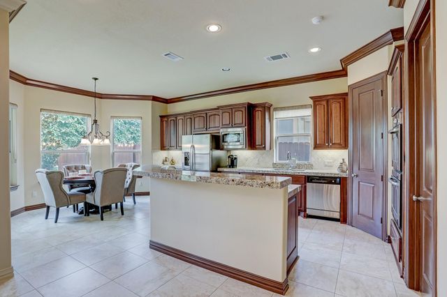 1914 Mystic Arbor Lane, Houston, TX 77077