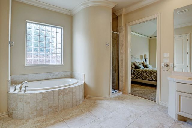 1914 Mystic Arbor Lane, Houston, TX 77077