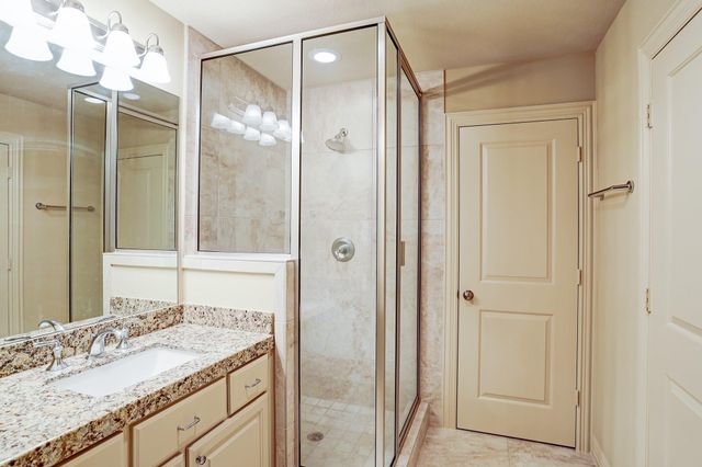 1914 Mystic Arbor Lane, Houston, TX 77077