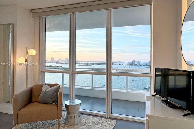 540 W Ave 2114 2114, Miami Beach, FL 33139