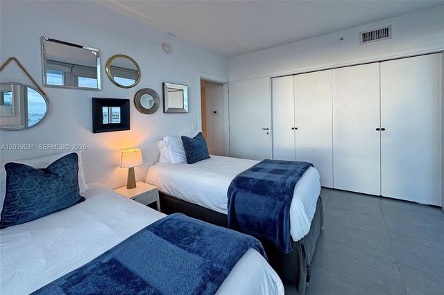 540 W Ave 2114 2114, Miami Beach, FL 33139