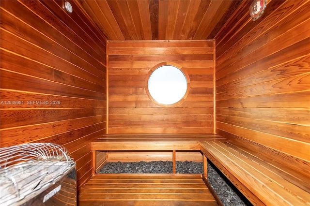 540 W Ave 2114 2114, Miami Beach, FL 33139