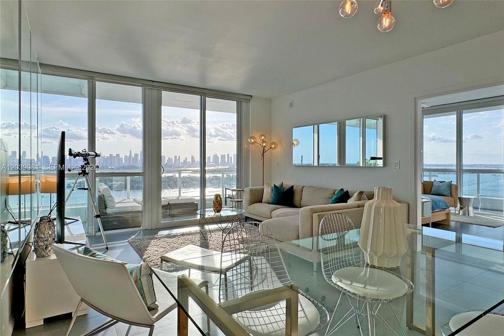 540 W Ave 2114 2114, Miami Beach, FL 33139