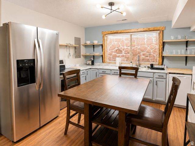 665 W 2275 N, Layton, UT 84041