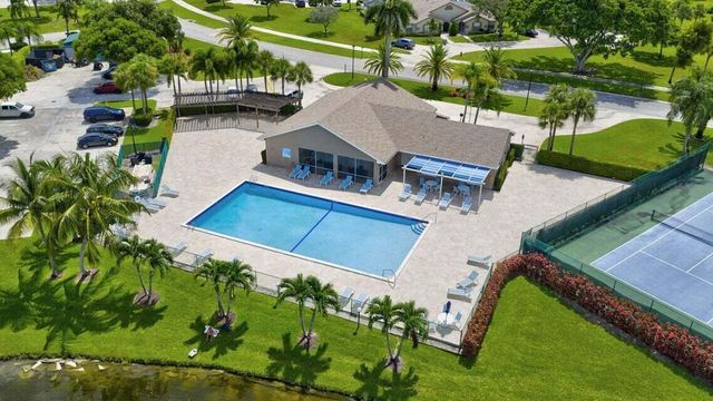 9082 Boca Gardens Parkway C, Boca Raton, FL 33496