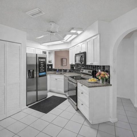 9082 Boca Gardens Parkway C, Boca Raton, FL 33496