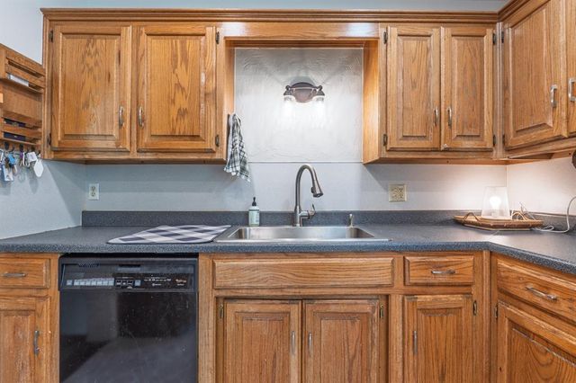 1212 N Park Avenue, Shawnee, OK 74801
