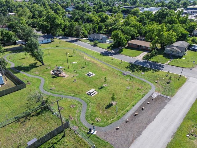 1212 N Park Avenue, Shawnee, OK 74801