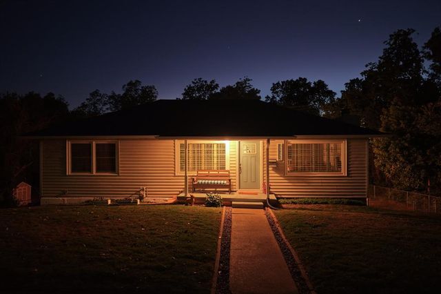 1212 N Park Avenue, Shawnee, OK 74801