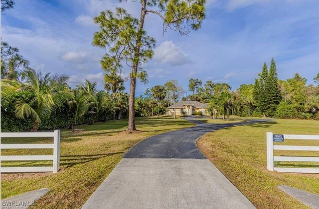 3611 17TH AVE SW, Naples, FL 34117