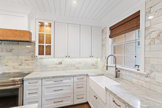 2715 Ravella Way, Palm Beach Gardens, FL 33410