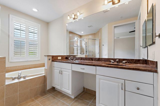 2715 Ravella Way, Palm Beach Gardens, FL 33410