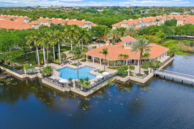 2715 Ravella Way, Palm Beach Gardens, FL 33410