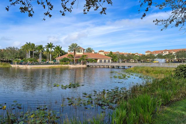 2715 Ravella Way, Palm Beach Gardens, FL 33410