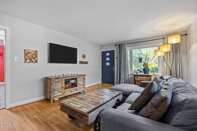 111 W Murray Avenue, Durham, NC 27704