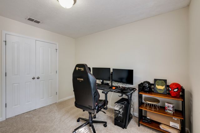 1328 Macduff Dr, Murfreesboro, TN 37128