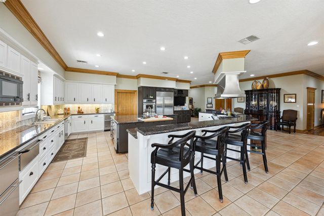 1224 Haines Road, Sheridan, TX 77475