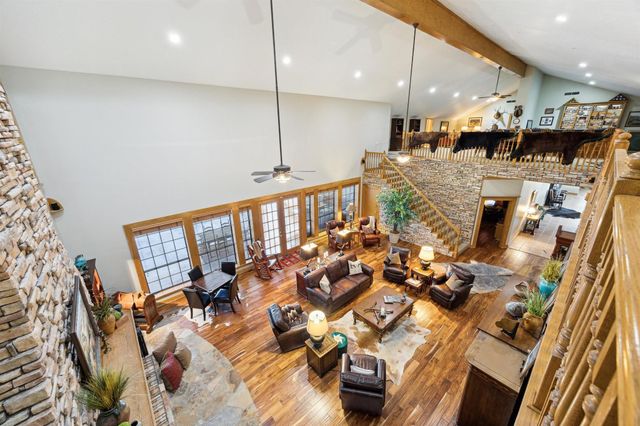 1224 Haines Road, Sheridan, TX 77475