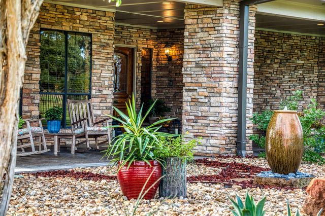 1224 Haines Road, Sheridan, TX 77475