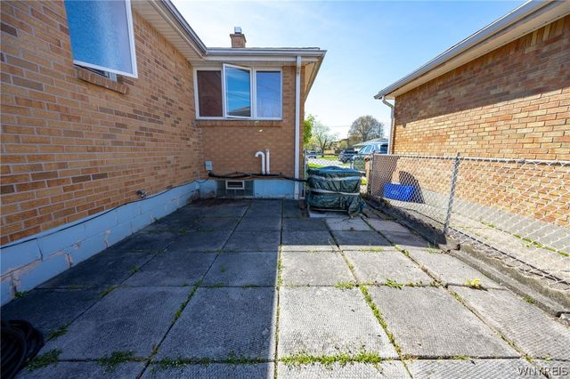 89 Homeworth Parkway, Cheektowaga, NY 14225