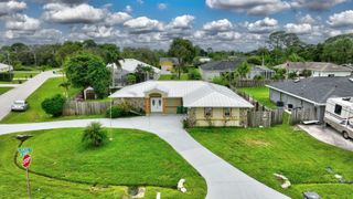 390 NE Genesee Avenue, Port St Lucie, FL 34983