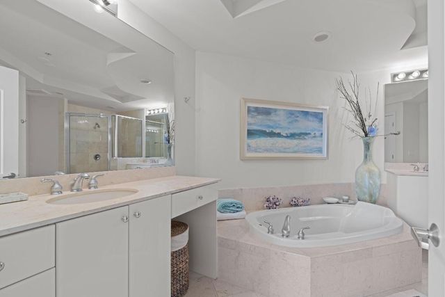 801 S Olive Avenue 1402, West Palm Beach, FL 33401