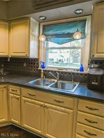 774 Eastwood Street, Geneva, OH 44041