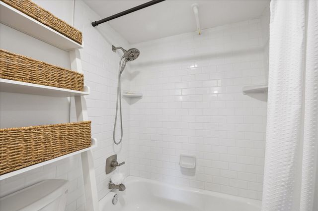 1601 S Shepherd Drive 216, Houston, TX 77019