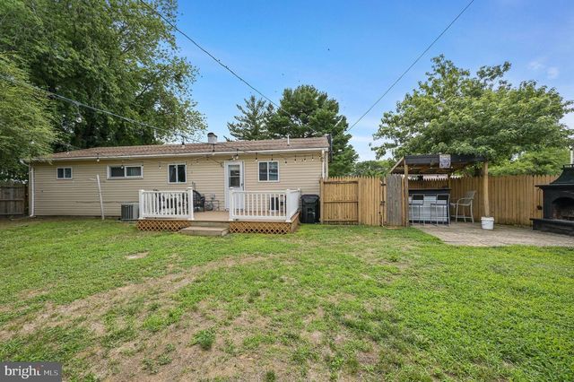 201 GUNNING BEDFORD DR, Dover, DE 19904