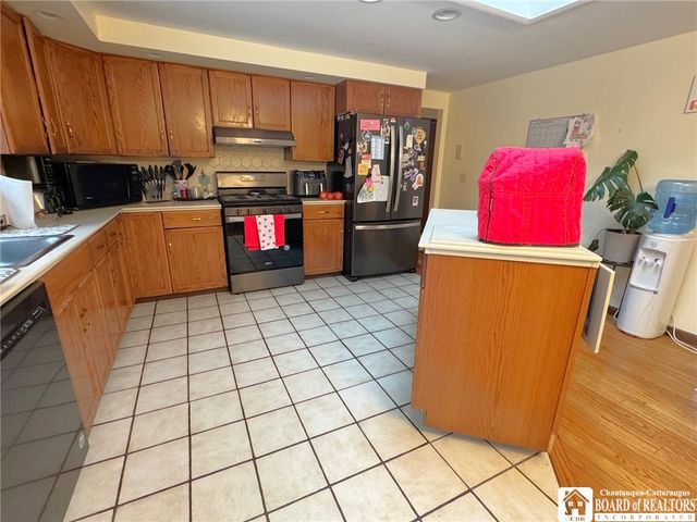 820 Beach Road, Evans, NY 14006