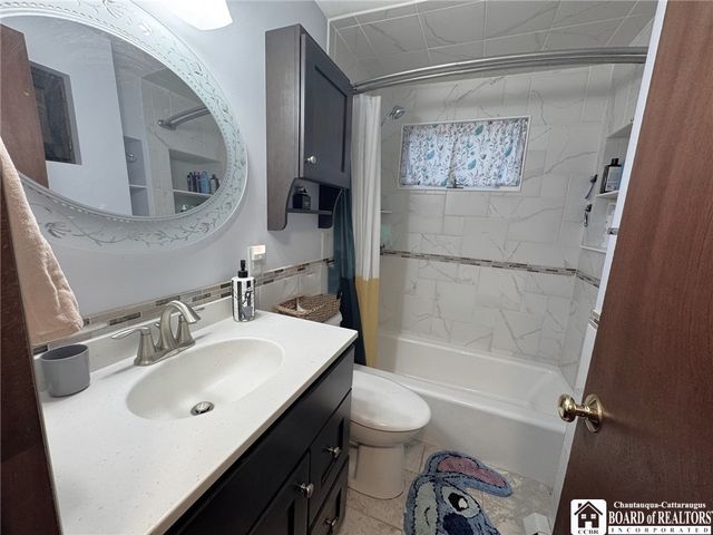 820 Beach Road, Evans, NY 14006