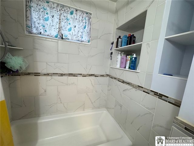 820 Beach Road, Evans, NY 14006