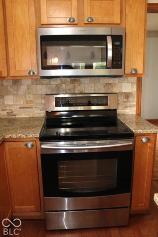 4513 Moss Ridge Lane, Indianapolis, IN 46237