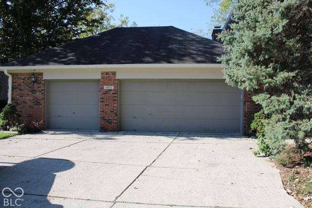 4513 Moss Ridge Lane, Indianapolis, IN 46237