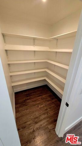 17629 Burbank Boulevard, Encino, CA 91316