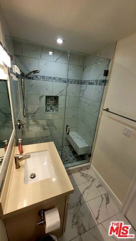 17629 Burbank Boulevard, Encino, CA 91316