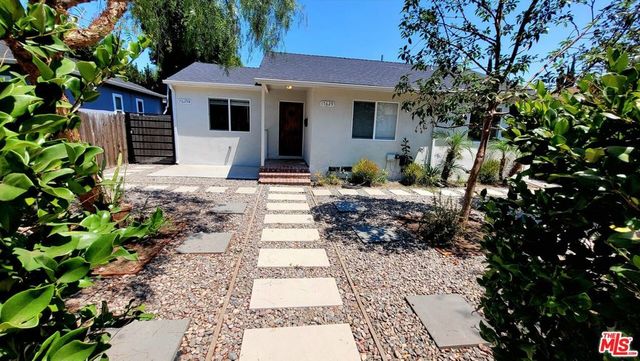 17629 Burbank Boulevard, Encino, CA 91316