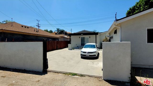 17629 Burbank Boulevard, Encino, CA 91316