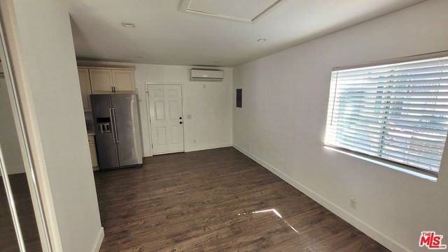 17629 Burbank Boulevard, Encino, CA 91316