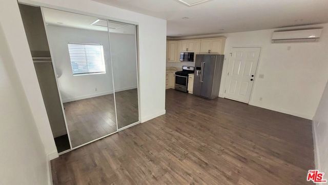 17629 Burbank Boulevard, Encino, CA 91316