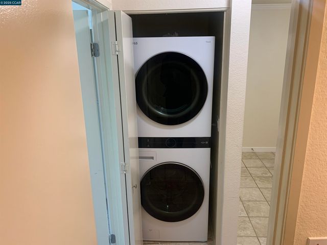 96 Lakeshore Ct, Richmond, CA 94804