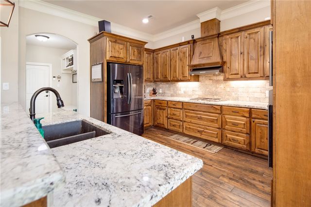 9600 Shadow Creek, Bryan, TX 77808