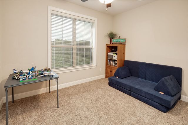 9600 Shadow Creek, Bryan, TX 77808