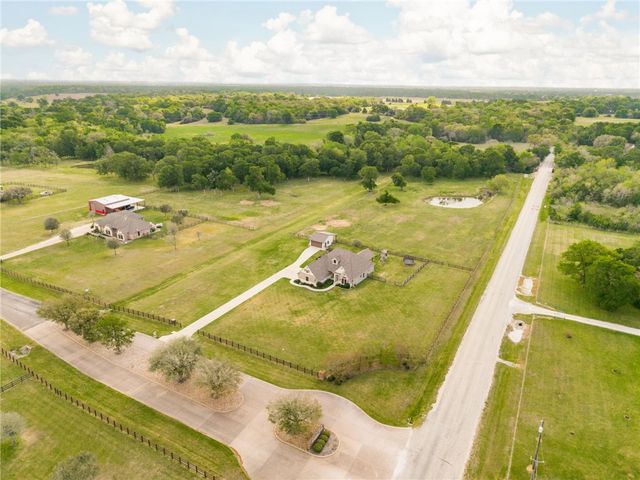9600 Shadow Creek, Bryan, TX 77808