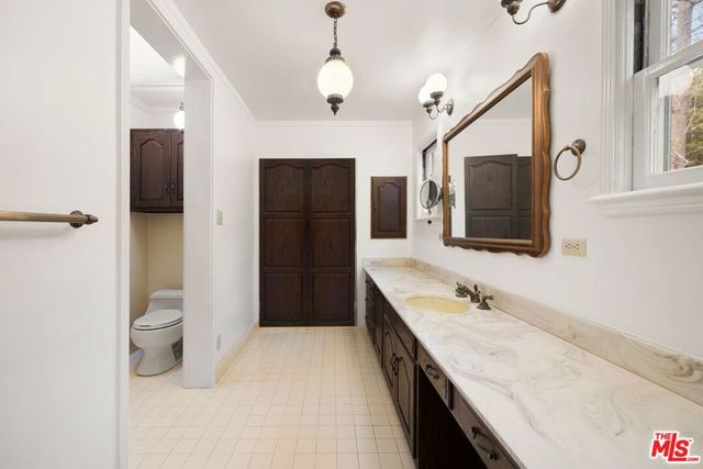 1150 Stone Canyon Road, Los Angeles, CA 90077