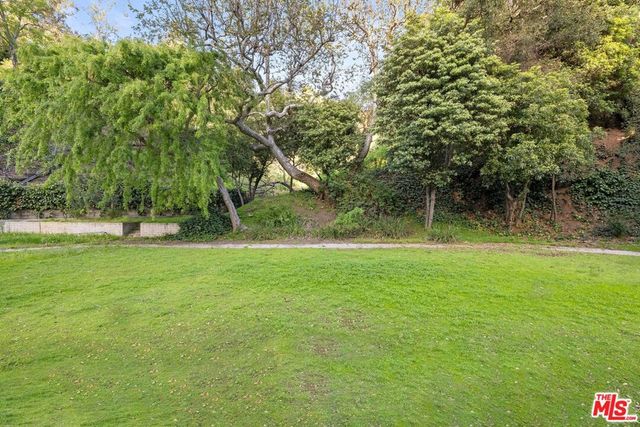 1150 Stone Canyon Road, Los Angeles, CA 90077